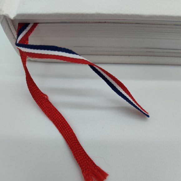 THE FRENCH RIBBON First Edition Reference Book Printed in Italy 2014 - Picture 2 of 10